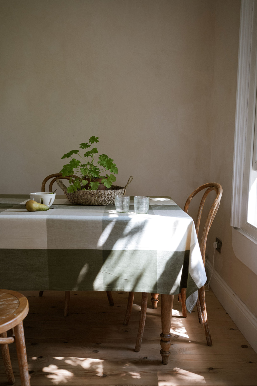 Herb Giant Check Tablecloth