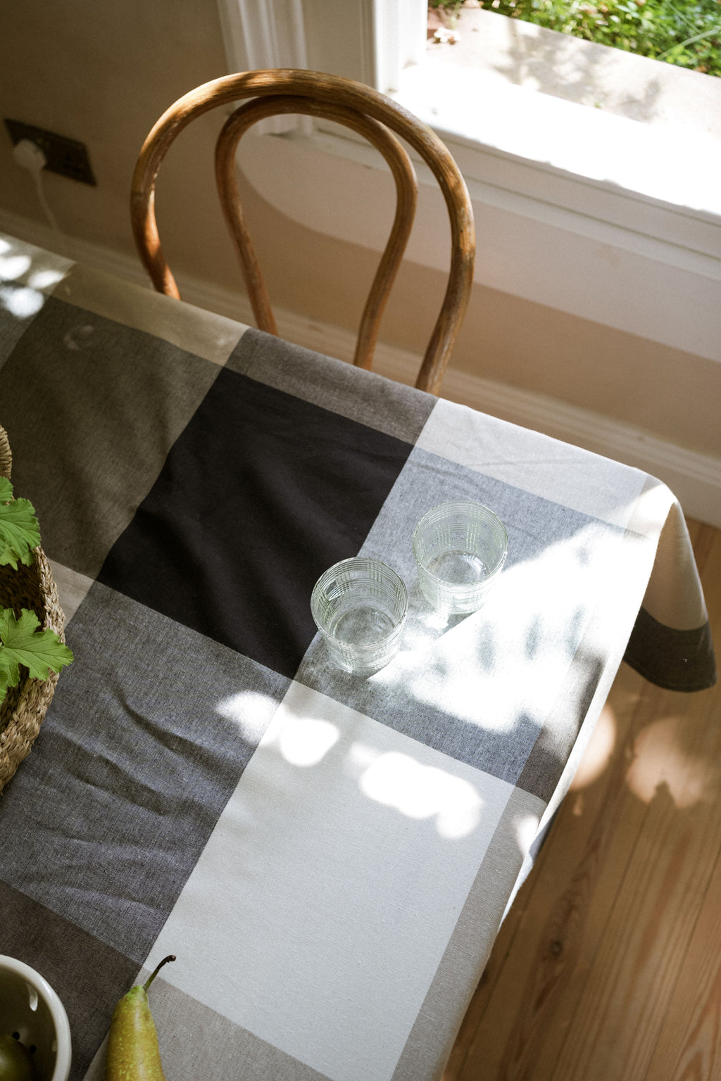 Herb Giant Check Tablecloth